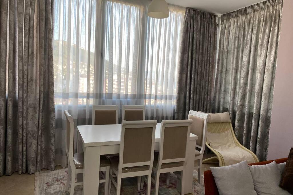 Sea Scape Apartment Vlorë Exterior foto